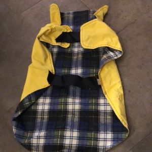 Doctors Foster & Smith dog reversible rain jacket